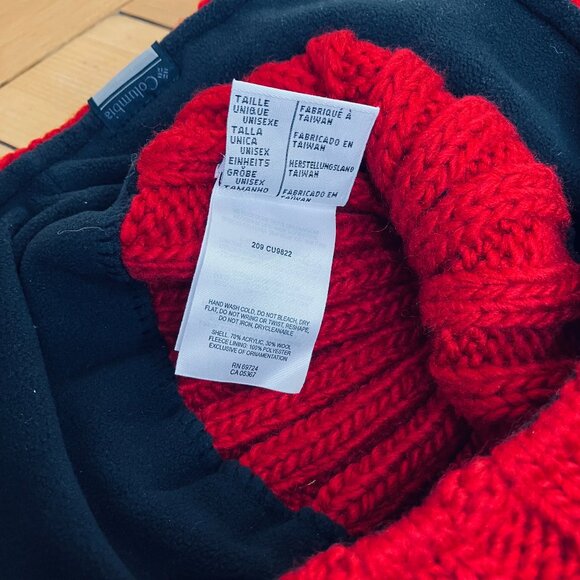 Columbia Knit Winter Beanie Hat Tuque Red with Lined Ear Flaps Adult Size - Picture 8 of 10